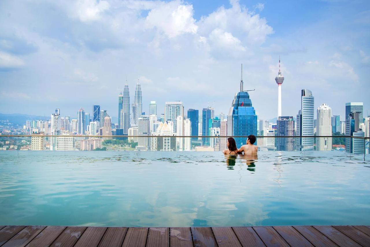 Klcc Regalia Suites Infinity Pool كوالالمبور المظهر الخارجي الصورة