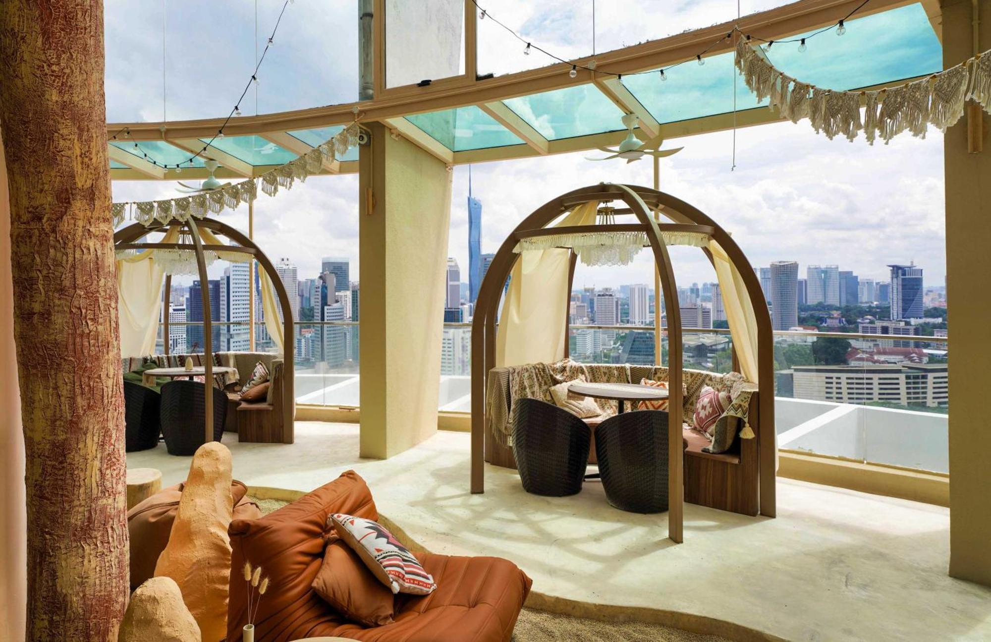 Klcc Regalia Suites Infinity Pool كوالالمبور المظهر الخارجي الصورة